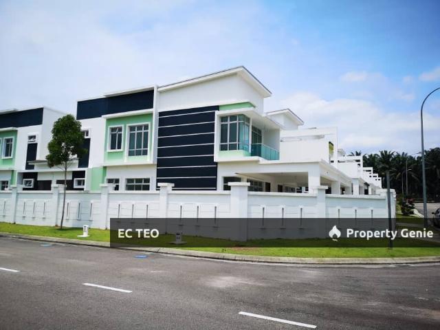 CORNER Cluster Double Storey with EXTRA BIG land