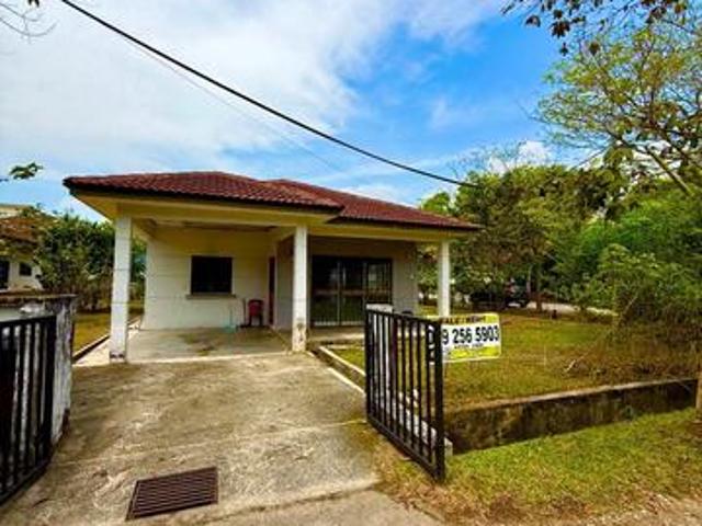 CORNER Banglo Setingkat Kota Perdana Equine Seri Kembangan
