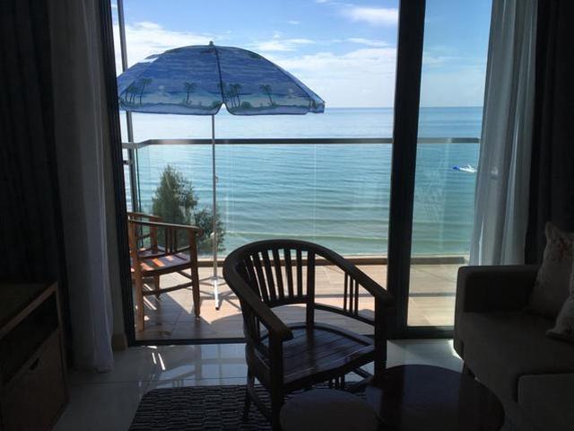 CORNER BIGGER UNIT SEAVIEW Timurbay Seafront Residence Kuantan
