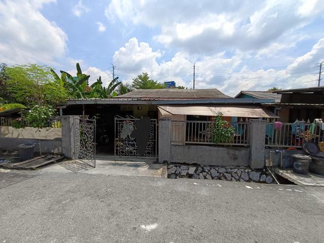 CORNER Bungalow 1 Tingkat Kampung Pandan Dalam Ampang