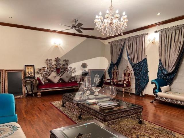 Corner Bungalow 2000 Square Yards For Sale In Prime Location DHA Phase 8