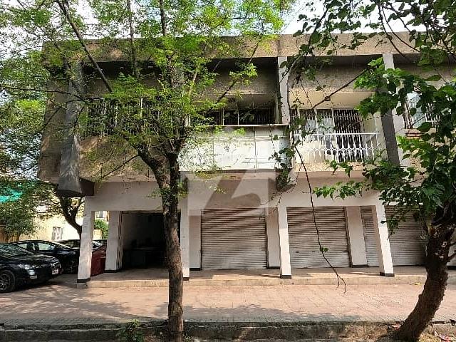 Corner G 9/4 1200 Square Feet Building Up For Sale