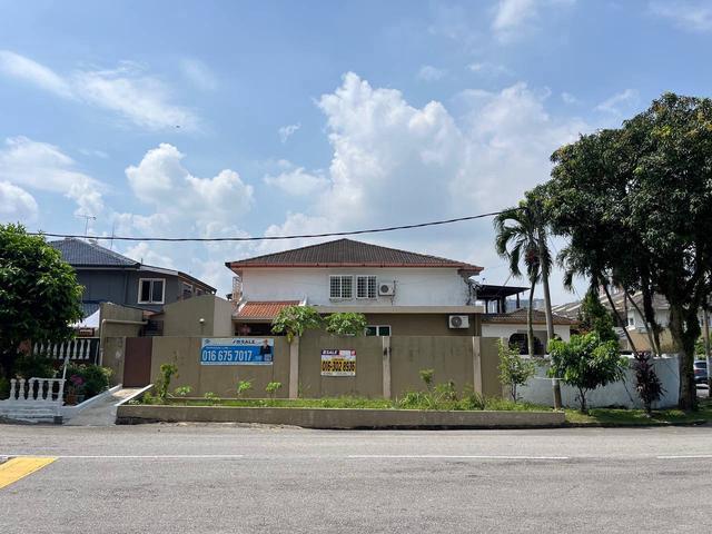 CORNER GROUND FLOOR Double Storey Townhouse Taman Setapak Indah