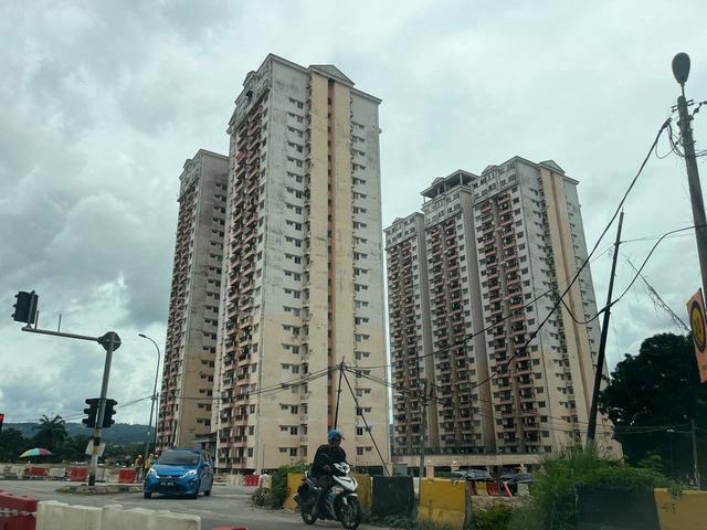 Corner Ground Floor Unit Condominium Langat Jaya Batu 9