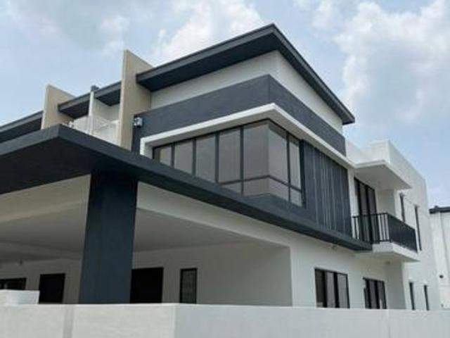 Corner Double Storey Terrace SALAK TINGGI 30 X 70