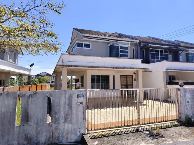 CORNER Double Storey UNI CENTRAL
