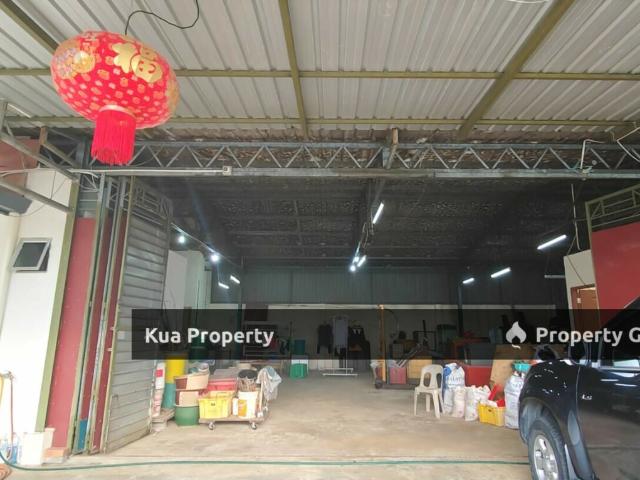 Corner Double Terrace House with Attached Warehouse For Sale! Located at Jalan Batu Kitang