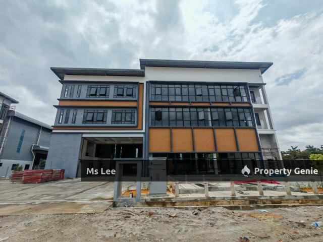 Corner Detached Factory with Office Jenjarom Industrial Park Freehold with Ccc, Completion End of Dec 2026,Open for Reservation Now