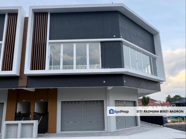 Corner Shoplot di Bandar Serenia