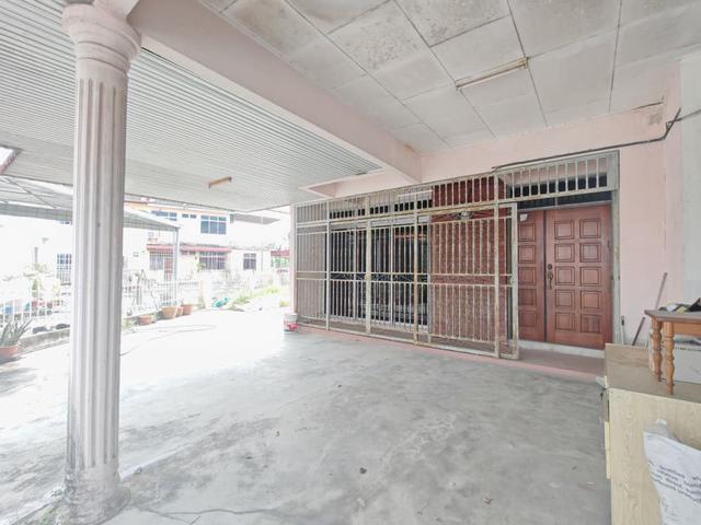Corner End Lot Extra Land Double Storey Taman Tiong Mas Simpang Ampat