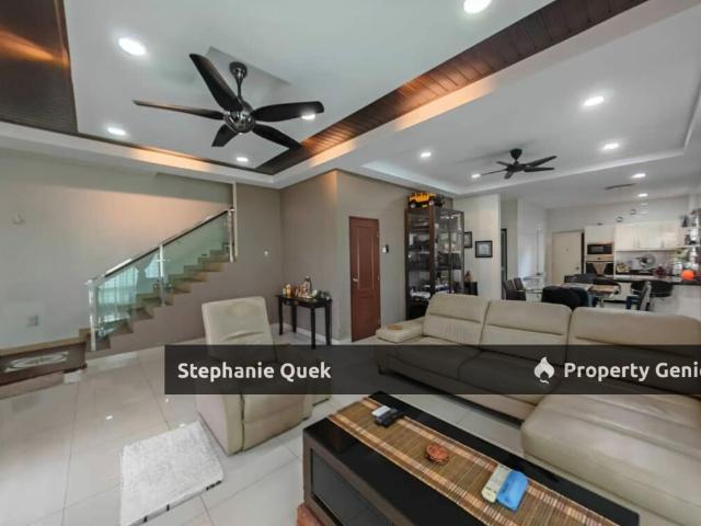Corner Extended Renovated 2 Storey Superlink House For Sale @ Ambang Botanic Klang