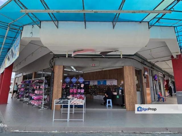 Corner Shop For Sale @ Triang