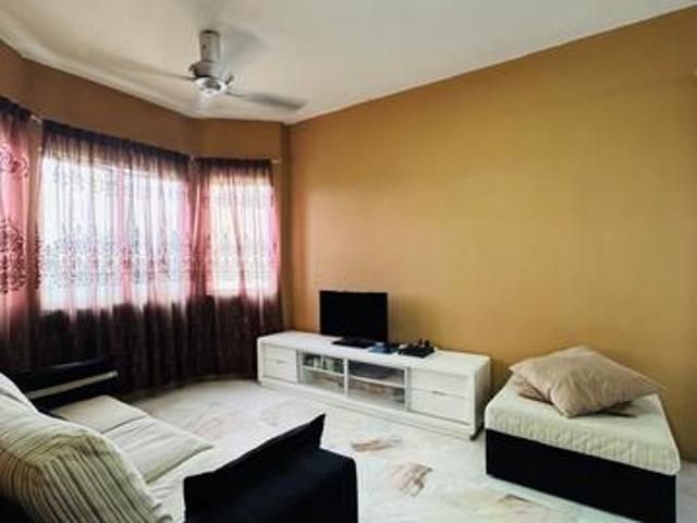 CORNER FURNISH Desaminium Flora Rimba Lestari Perdana Seri Kembangan