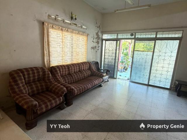 CORNER Kampung Lapan Double Storey Terrace