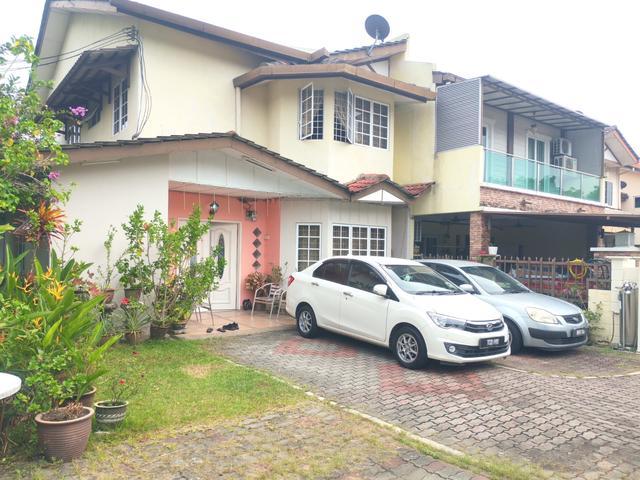 Corner house culdesac unit large land mosque renovated