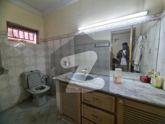 Corner house available for sale margalla town