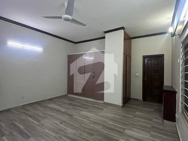 Corner house for sale