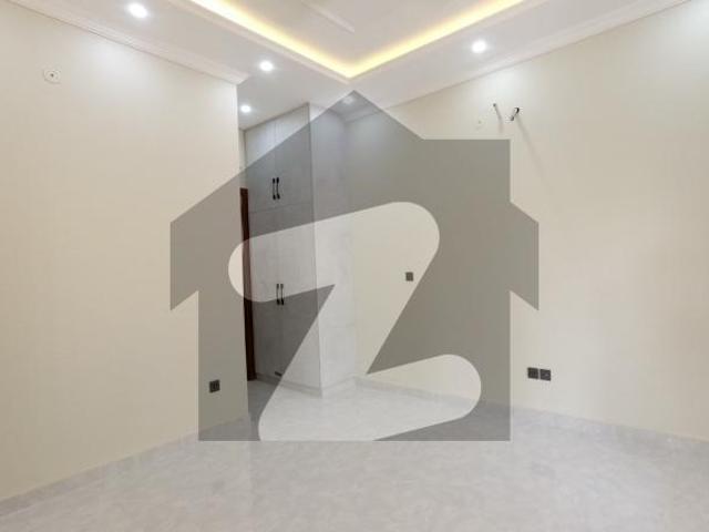 Corner House In Bahria Town Phase 8 Safari Homes Sized 7 Marla Is Available Bahria Town Phase 8 Safari Homes