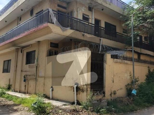 Corner House Of 3600 Square Feet In G 10/1 For sale G 10/1