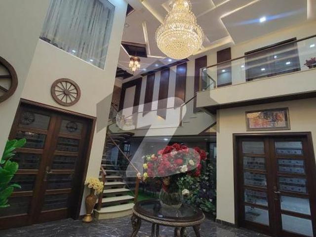 Corner house with basement owner build sale wapda town phase 1