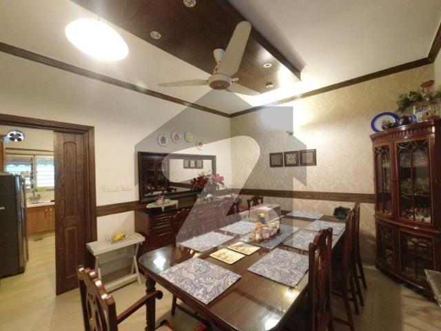 Corner House With Lawn Is Available For Sale In Askari 12