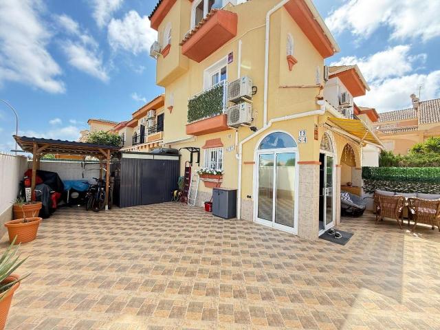 Corner house with sea views | Florida – Orihuela Costa
