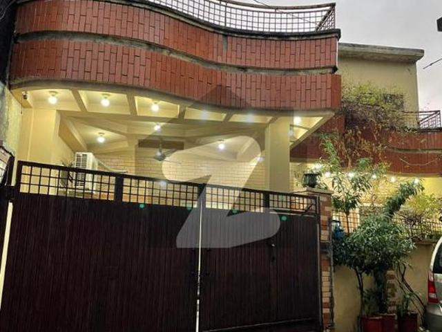 Corner House With Spacious Car Porch Lalazar