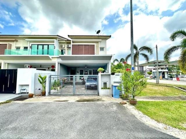 Corner house zinnia residence