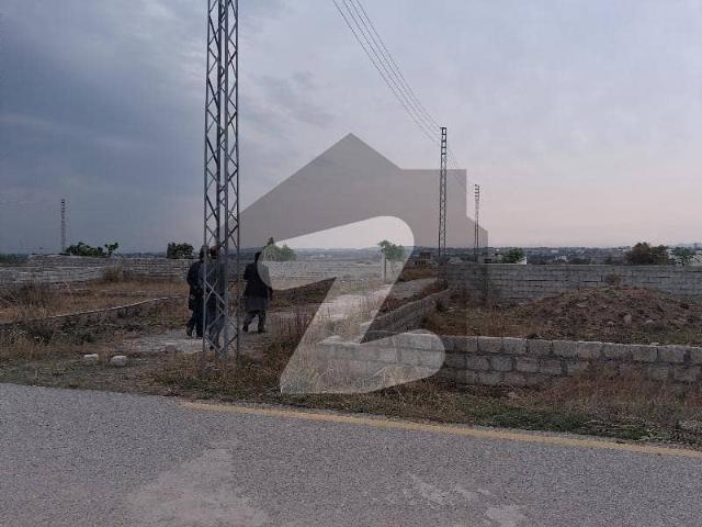 Corner Heighted Plot. Ideal For Residential Or Commercial Purposes. Near To Ravi Block Mumtaz City Islamabad And Islamabad Airport. Price Can Be Negotiated Slightly