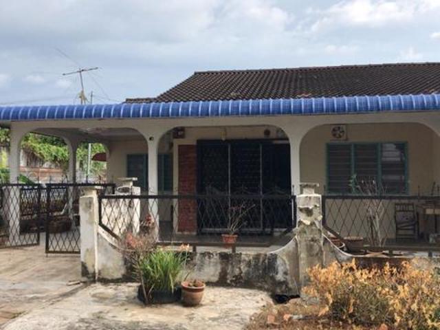 Corner huge unit with huge land Sale