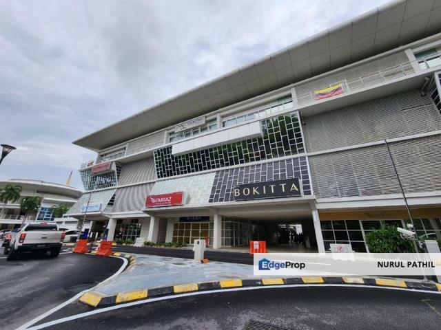 CORNER OFFICE LOT AYER 8 PRESINT 8 PUTRAJAYA LAKE VIEW