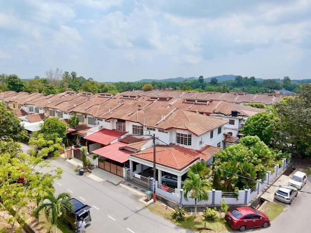 CORNER OPEN FACING NON BUMI 2 Storey Terrace Bandar Seremban Selatan