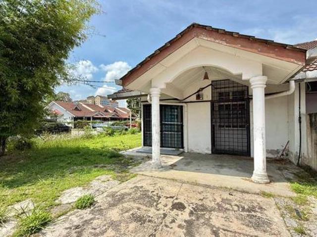CORNER LOT NEAR SURAU Single Storey Seksyen 5 Bandar Baru Bangi