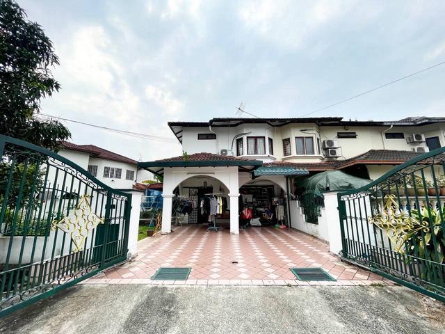 Corner lot near to LRT Double Storey Terrace USJ 6 Subang Jaya