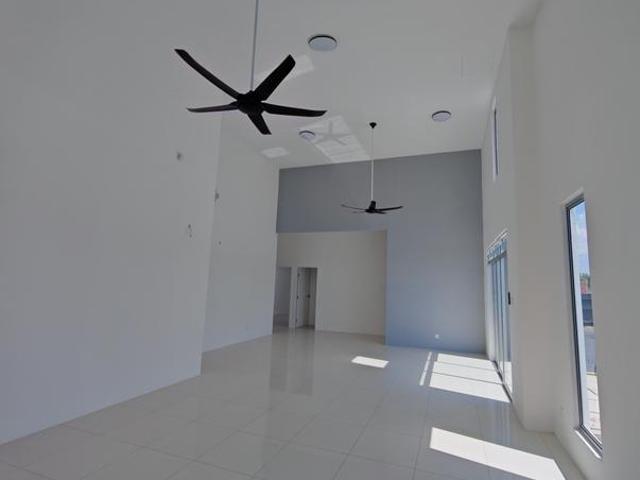 CORNER LOT NEW HOUSE Single Sty Semi D Yarra Park Bandar Puteri Jaya