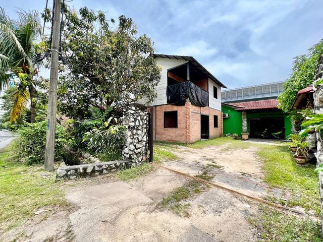 CORNER LOT NEXT TO MRT Single Storey House Sri Raya Batu 9 Cheras