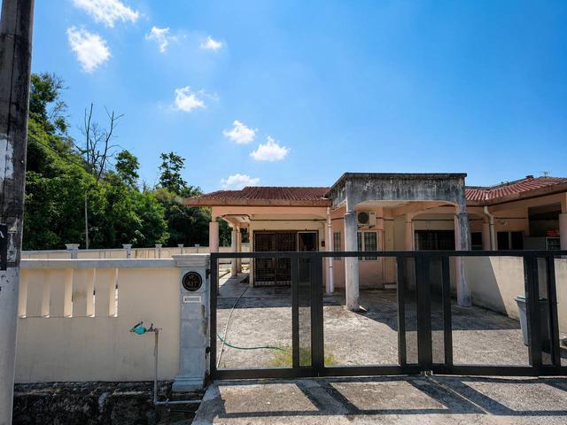 CORNER LOT NON BUMI Taman Mutiara Galla Seremban