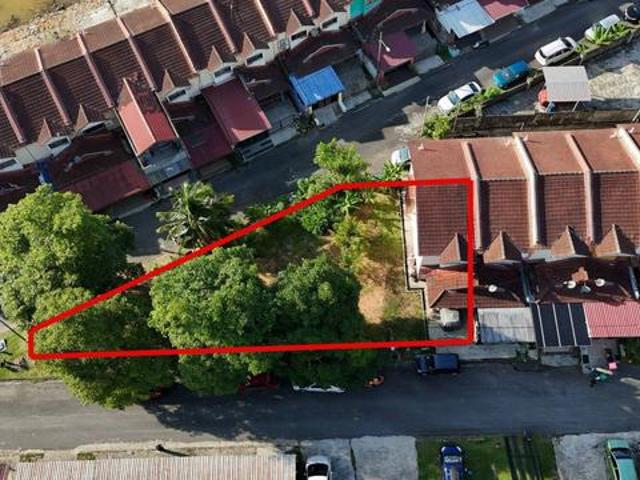 CORNER LOT OPEN FACING Jalan Ara Bandar Putra Kulai