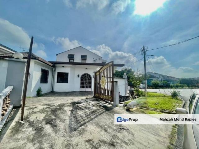 Corner Lot and Extended Double Storey Terrace SS19, Subang Jaya