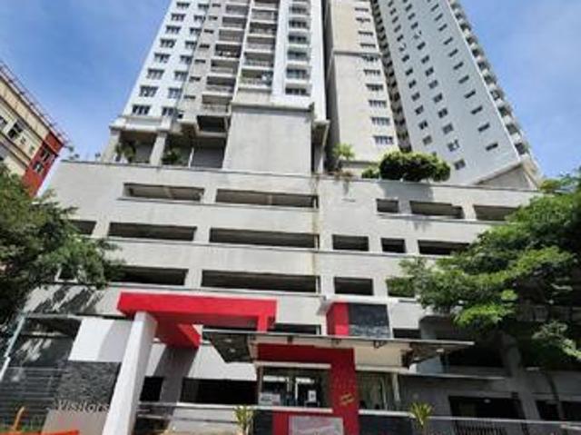 Corner Lot Apartment Fully Furnished