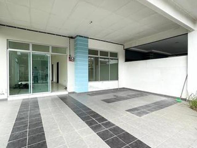 CORNER LOT Bandar Putra Kulai Jalan Bangau Single Storey House