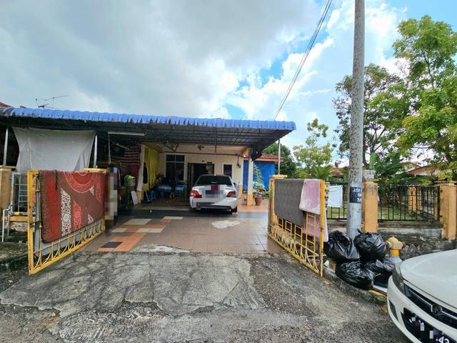 CORNER LOT Bandar Seri Impian Kluang NON Bumi Lot Below Market
