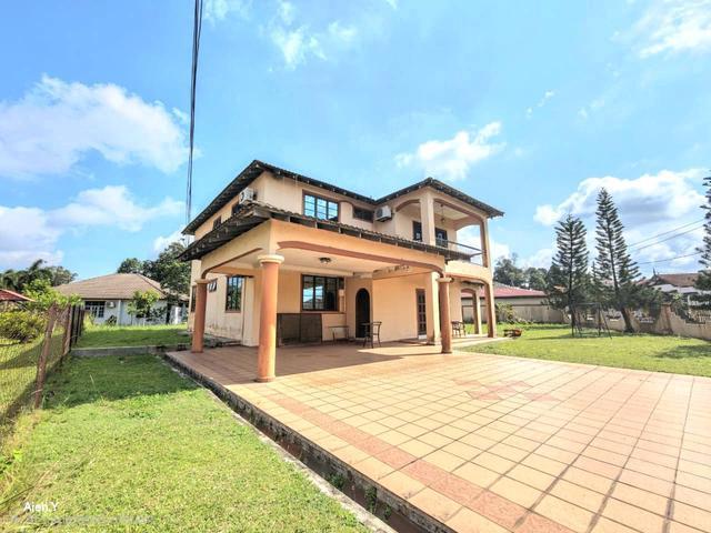 Corner Lot Banglo 2 tingkat indera mahkota 2