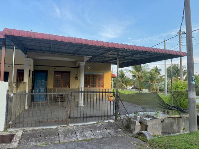 Corner lot bawah market value rumah teres setingkat Batu Gajah
