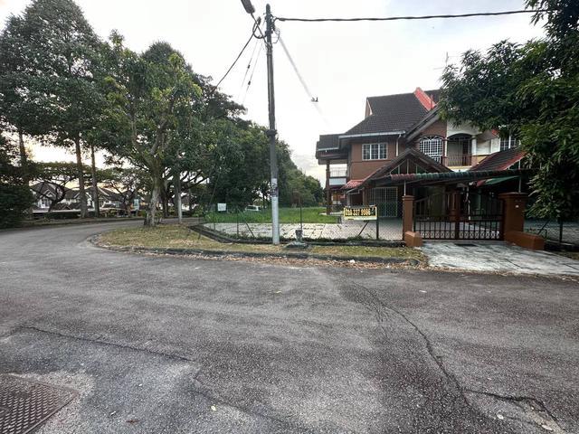 Corner Lot Besar Teres 2 Tingkat Taman Bukit Dahlia