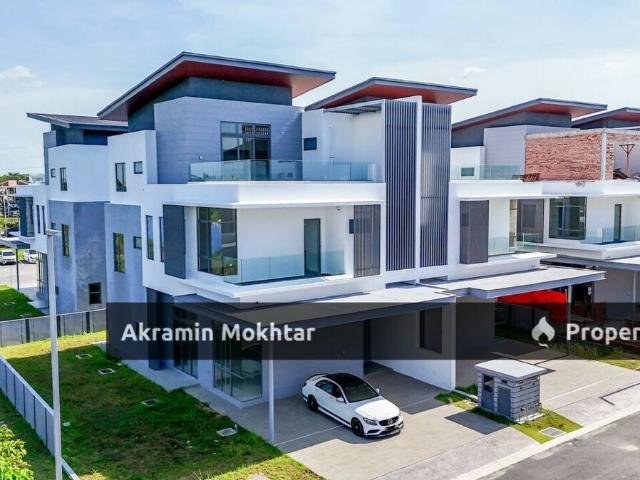 CORNER LOT & BRAND NEW | 3 Storey Semi D Broadleaf Residences, Kota Kemuning Shah Alam