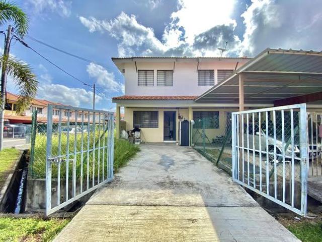 Corner Lot Double Storey Bandar Putra Segamat IOI For Sale