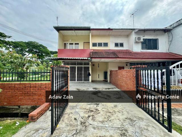 Corner Lot Double Storey House, Taman Selaseh, Batu Caves, Gombak