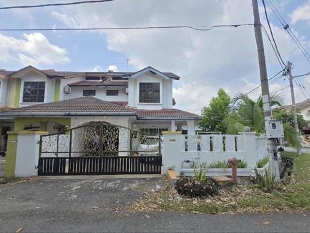 Corner Lot Double Storey Seksyen 4 Bandar Baru Bangi
