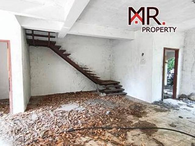 CORNER LOT Double Storey SemiD House Bandar Amanjaya FOR SALE